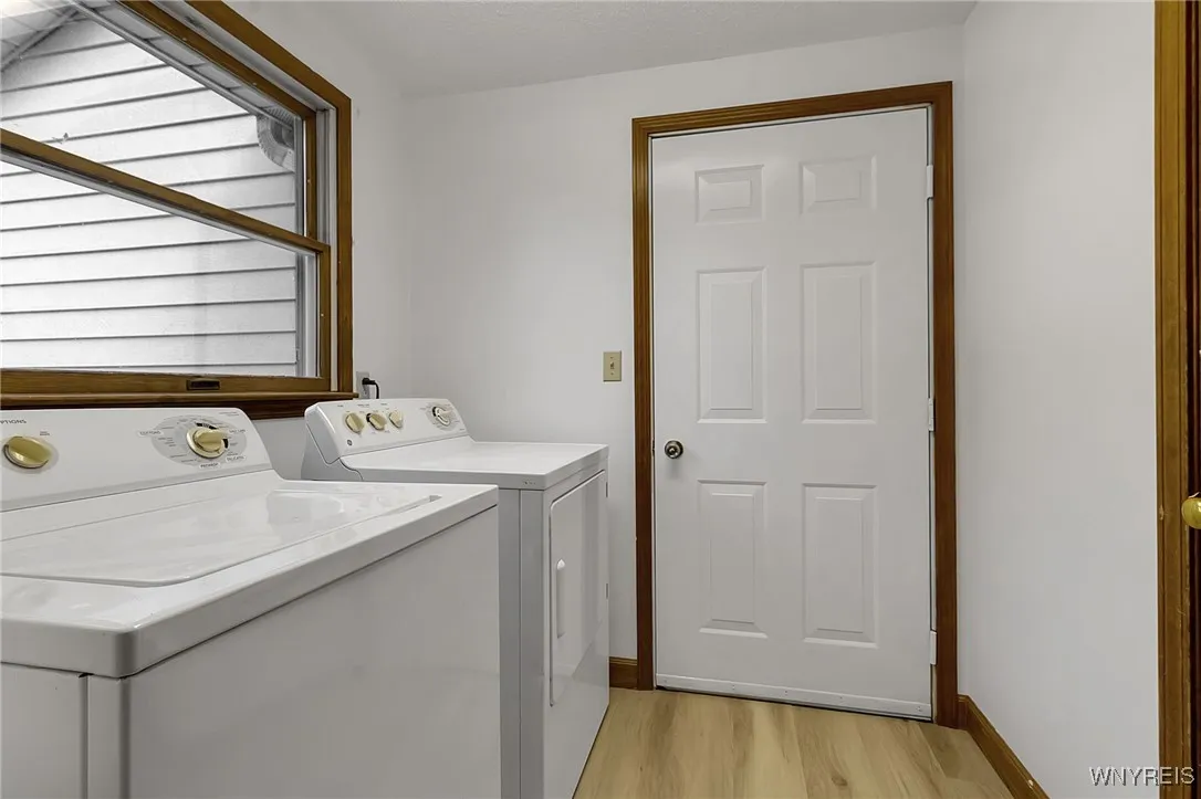 276 Tennyson Ter, Amherst, New York 14221, Amherst, New York 14221, 6 Bedrooms Bedrooms, ,2 BathroomsBathrooms,Residential,Closed,276 Tennyson Ter, Amherst, New York 14221,0,B1635240