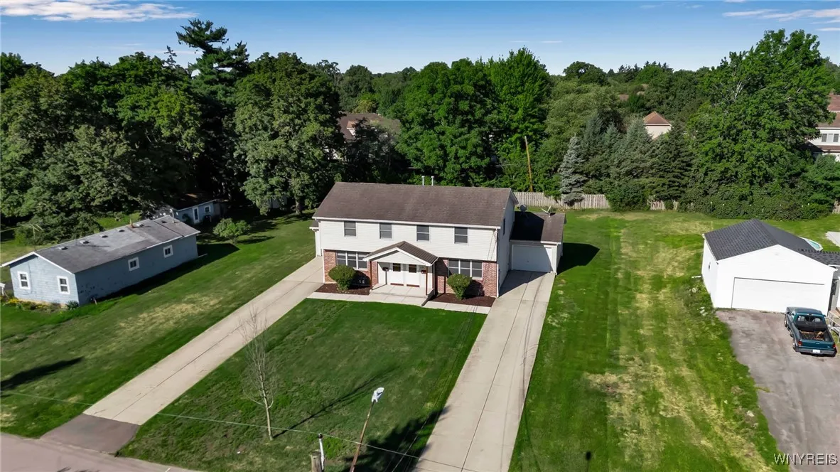 276 Tennyson Ter, Amherst, New York 14221, Amherst, New York 14221, 6 Bedrooms Bedrooms, ,2 BathroomsBathrooms,Residential,Closed,276 Tennyson Ter, Amherst, New York 14221,0,B1635240