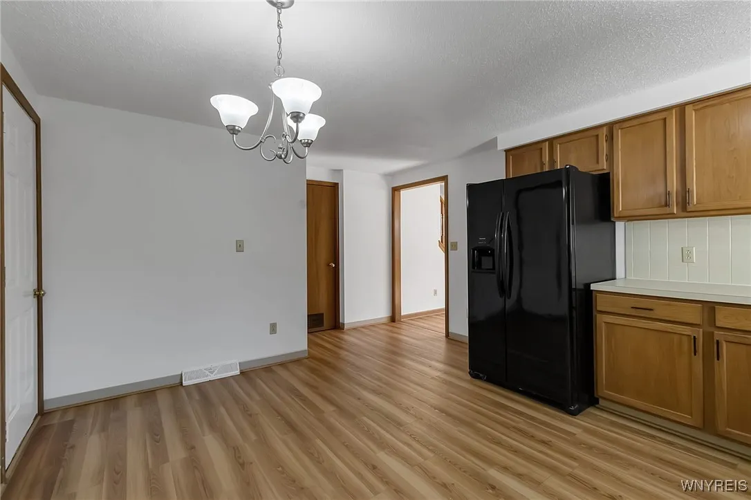 276 Tennyson Ter, Amherst, New York 14221, Amherst, New York 14221, 6 Bedrooms Bedrooms, ,2 BathroomsBathrooms,Residential,Closed,276 Tennyson Ter, Amherst, New York 14221,0,B1635240