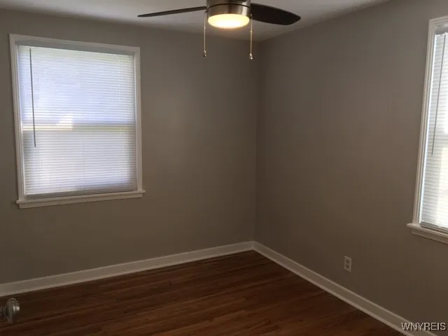 152 Tyler Street, Buffalo, New York 14214, Buffalo, New York 14214, 2 Bedrooms Bedrooms, 5 Rooms Rooms,1 BathroomBathrooms,Residential Lease,For Rent,152 Tyler Street, Buffalo, New York 14214,0,B1635054