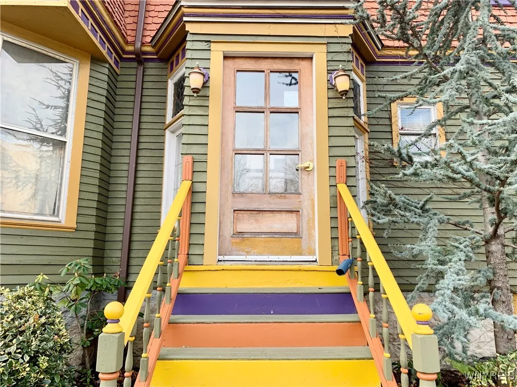 4 Saint Johns Place 3, Buffalo, New York 14201, Buffalo, New York 14201, 1 Bedroom Bedrooms, 4 Rooms Rooms,1 BathroomBathrooms,Residential Lease,For Rent,4 Saint Johns Place 3, Buffalo, New York 14201,0,B1634959