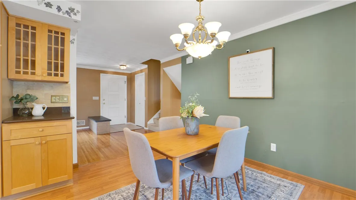 15 Currier Lane, Gates, New York 14624, Gates, New York 14624, 3 Bedrooms Bedrooms, 7 Rooms Rooms,1 BathroomBathrooms,Residential,Closed,15 Currier Lane, Gates, New York 14624,0,R1634361