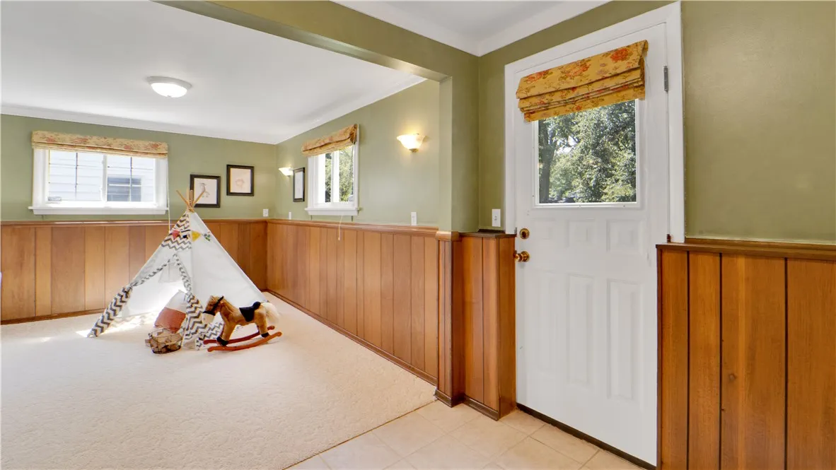 15 Currier Lane, Gates, New York 14624, Gates, New York 14624, 3 Bedrooms Bedrooms, 7 Rooms Rooms,1 BathroomBathrooms,Residential,Closed,15 Currier Lane, Gates, New York 14624,0,R1634361