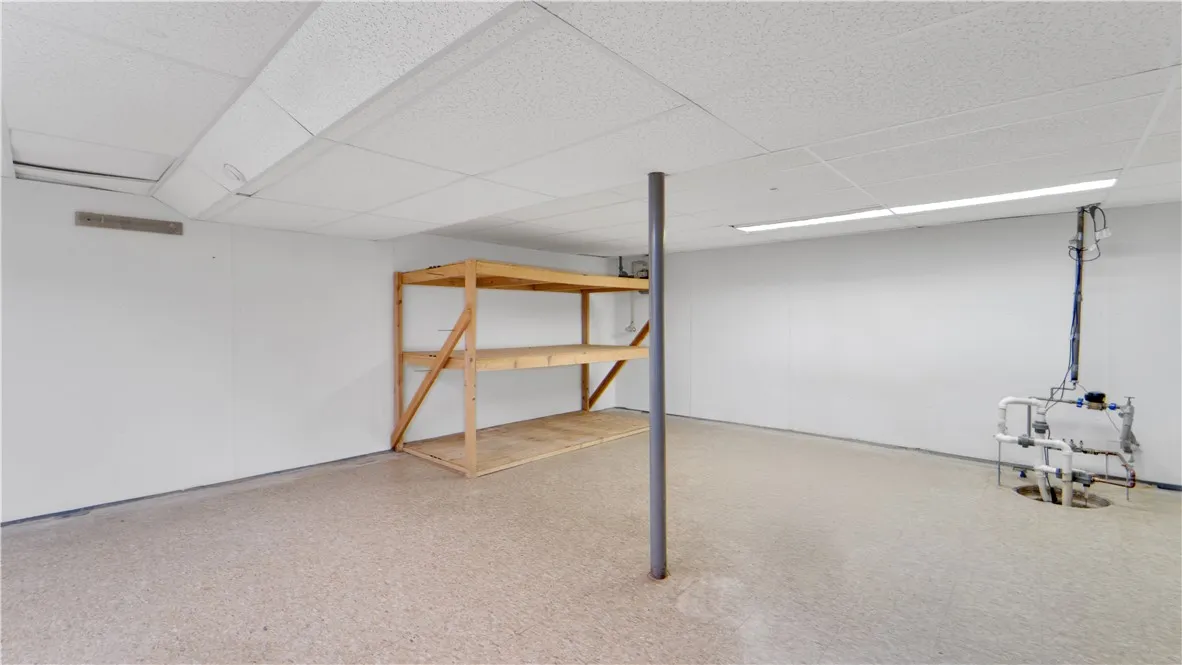 15 Currier Lane, Gates, New York 14624, Gates, New York 14624, 3 Bedrooms Bedrooms, 7 Rooms Rooms,1 BathroomBathrooms,Residential,Closed,15 Currier Lane, Gates, New York 14624,0,R1634361