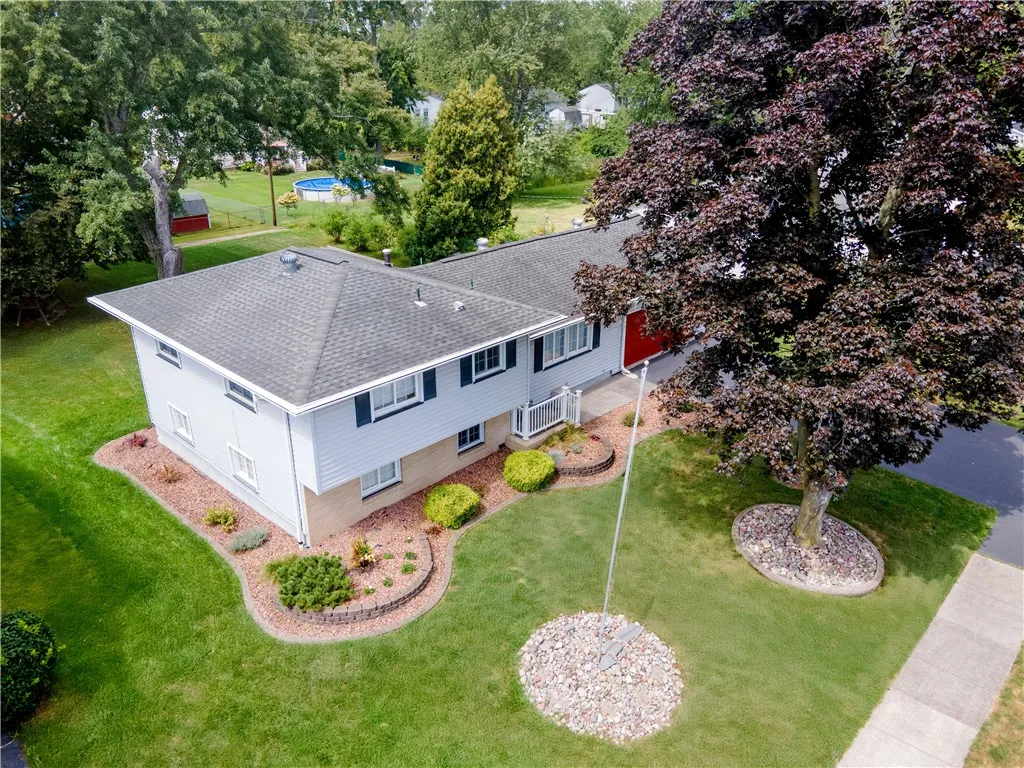 15 Currier Lane, Gates, New York 14624, Gates, New York 14624, 3 Bedrooms Bedrooms, 7 Rooms Rooms,1 BathroomBathrooms,Residential,Closed,15 Currier Lane, Gates, New York 14624,0,R1634361