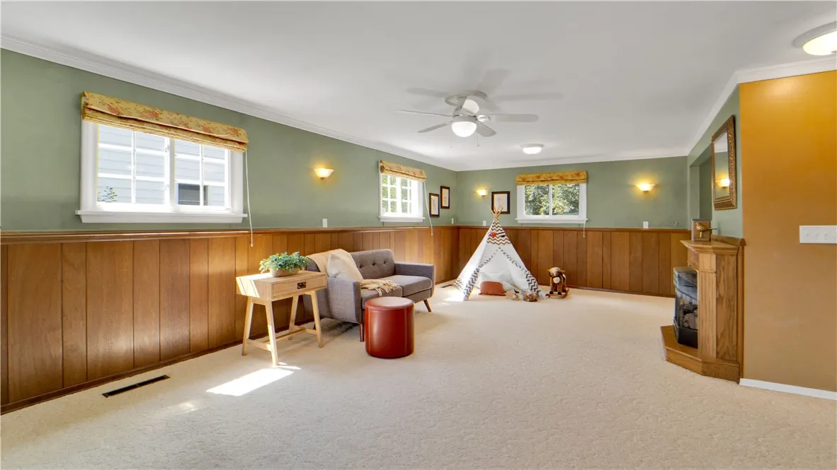 15 Currier Lane, Gates, New York 14624, Gates, New York 14624, 3 Bedrooms Bedrooms, 7 Rooms Rooms,1 BathroomBathrooms,Residential,Closed,15 Currier Lane, Gates, New York 14624,0,R1634361