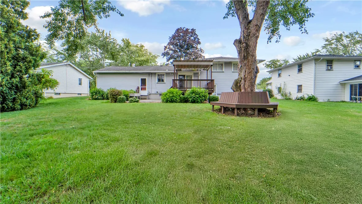 15 Currier Lane, Gates, New York 14624, Gates, New York 14624, 3 Bedrooms Bedrooms, 7 Rooms Rooms,1 BathroomBathrooms,Residential,Closed,15 Currier Lane, Gates, New York 14624,0,R1634361