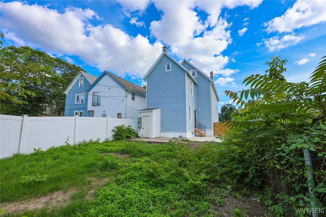 30 Glenwood Avenue, Buffalo, New York 14209, Buffalo, New York 14209, 6 Bedrooms Bedrooms, ,2 BathroomsBathrooms,Residential,For Sale,30 Glenwood Avenue, Buffalo, New York 14209,0,B1634691