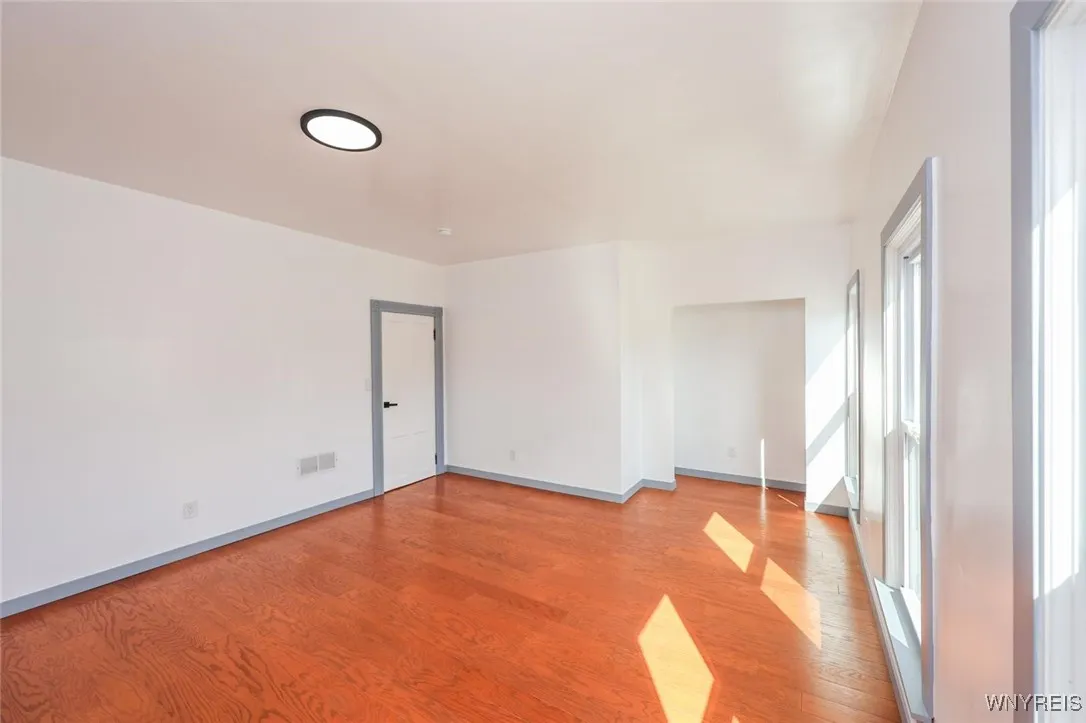 30 Glenwood Avenue, Buffalo, New York 14209, Buffalo, New York 14209, 6 Bedrooms Bedrooms, ,2 BathroomsBathrooms,Residential,For Sale,30 Glenwood Avenue, Buffalo, New York 14209,0,B1634691