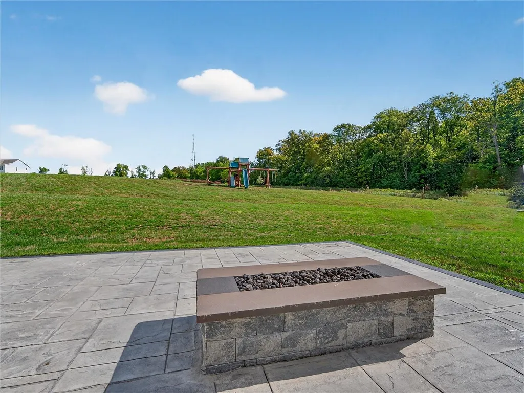 36 Marissa Beth Way, Henrietta, New York 14543, Henrietta, New York 14543, 5 Bedrooms Bedrooms, 9 Rooms Rooms,3 BathroomsBathrooms,Residential,For Sale,36 Marissa Beth Way, Henrietta, New York 14543,0,R1635247