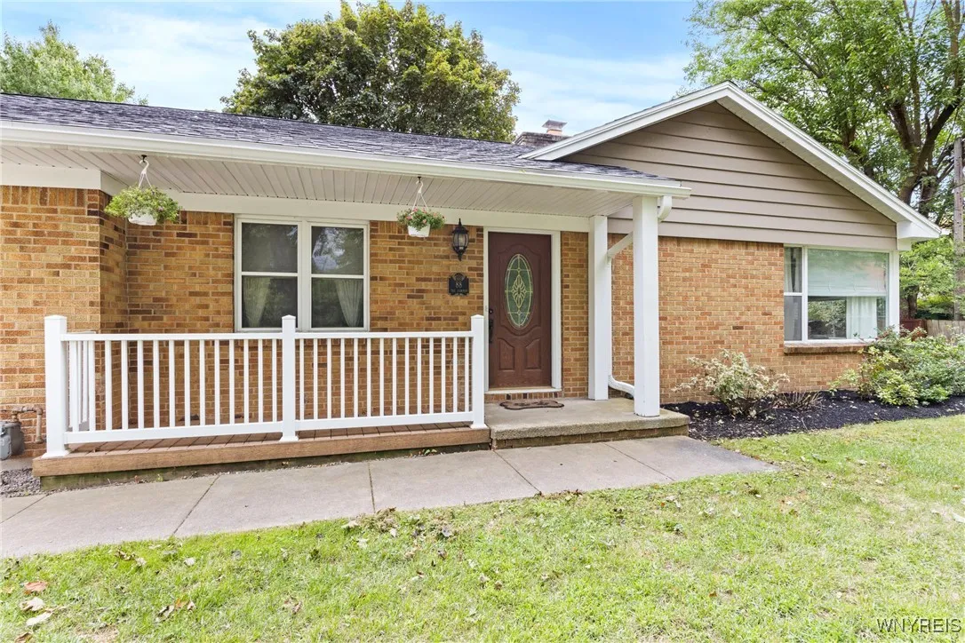 88 The Common, Amherst, New York 14221, Amherst, New York 14221, 3 Bedrooms Bedrooms, 6 Rooms Rooms,2 BathroomsBathrooms,Residential,Closed,88 The Common, Amherst, New York 14221,0,B1634996