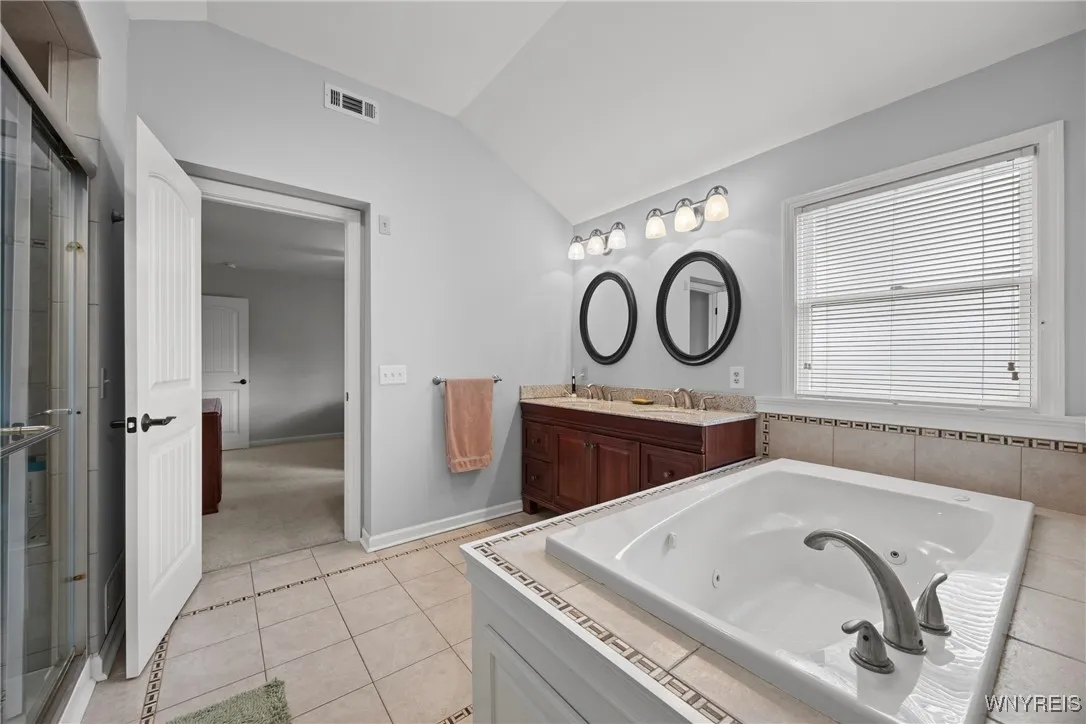 88 The Common, Amherst, New York 14221, Amherst, New York 14221, 3 Bedrooms Bedrooms, 6 Rooms Rooms,2 BathroomsBathrooms,Residential,Closed,88 The Common, Amherst, New York 14221,0,B1634996