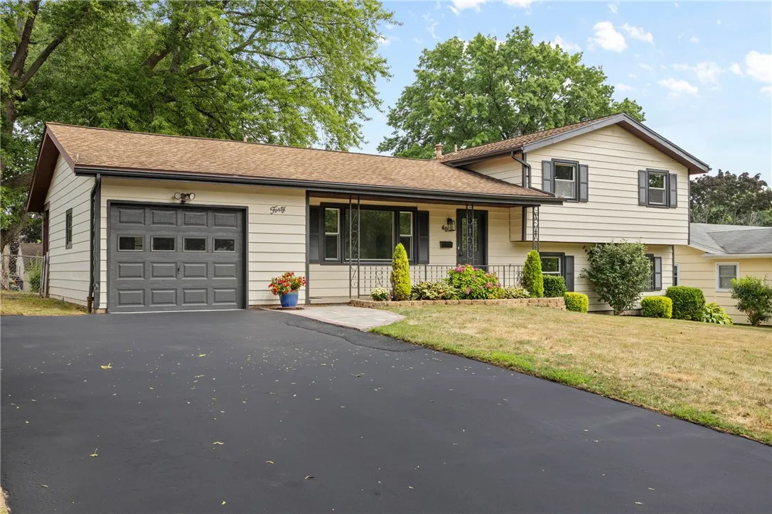 40 Nurmi Drive, Greece, New York 14616, Greece, New York 14616, 4 Bedrooms Bedrooms, 8 Rooms Rooms,1 BathroomBathrooms,Residential,Closed,40 Nurmi Drive, Greece, New York 14616,0,R1635300
