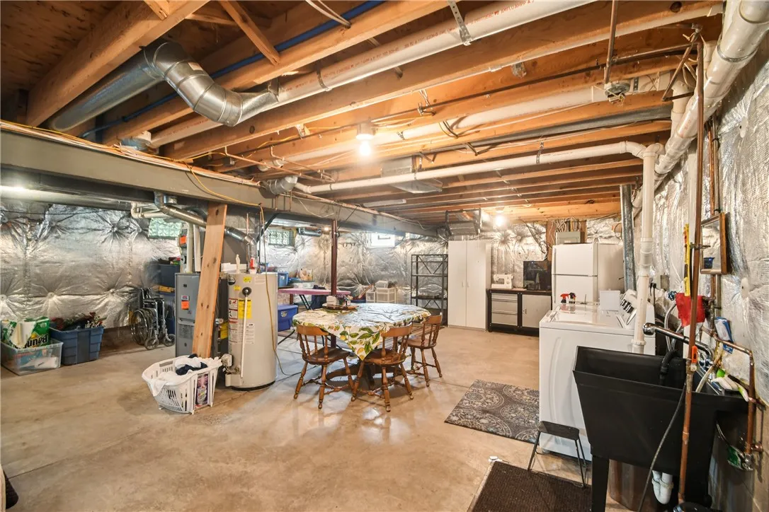 1445 Davis Road, Chili, New York 14428, Chili, New York 14428, 3 Bedrooms Bedrooms, 7 Rooms Rooms,1 BathroomBathrooms,Residential,Closed,1445 Davis Road, Chili, New York 14428,0,R1634366