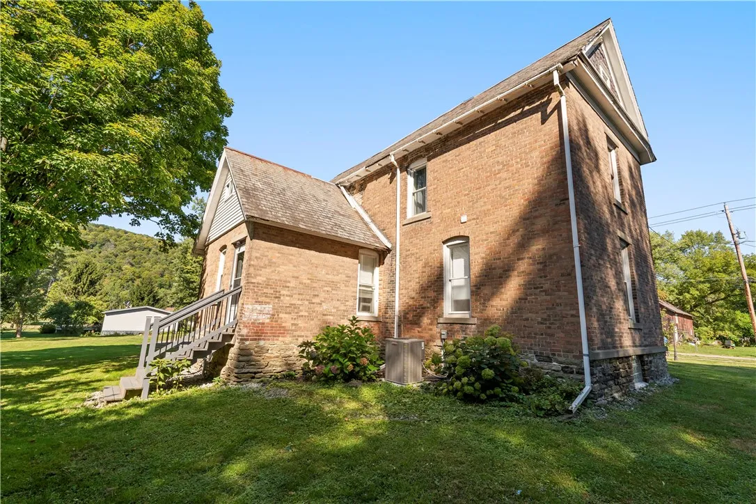 10 Mill Street, Avoca, New York 14809, Avoca, New York 14809, 4 Bedrooms Bedrooms, 11 Rooms Rooms,2 BathroomsBathrooms,Residential,Closed,10 Mill Street, Avoca, New York 14809,0,R1635292