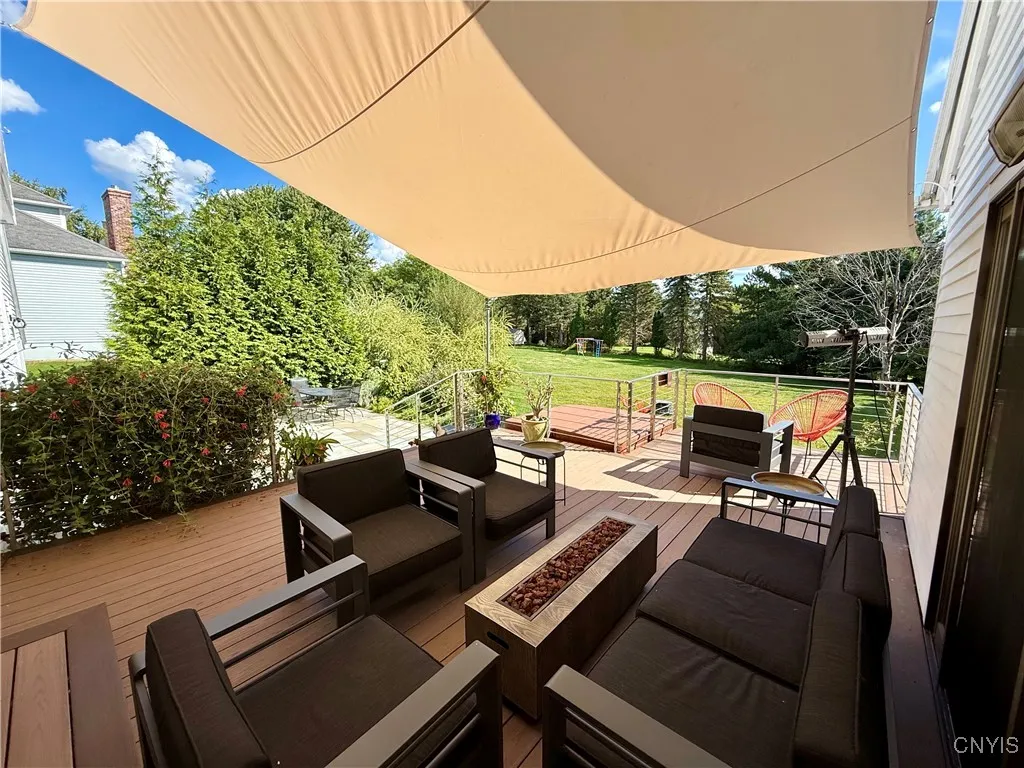 8252 Iliad Drive, Manlius, New York 13104, Manlius, New York 13104, 4 Bedrooms Bedrooms, 12 Rooms Rooms,3 BathroomsBathrooms,Residential,Closed,8252 Iliad Drive, Manlius, New York 13104,0,S1634758