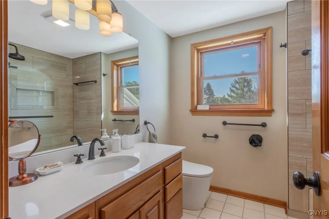 8252 Iliad Drive, Manlius, New York 13104, Manlius, New York 13104, 4 Bedrooms Bedrooms, 12 Rooms Rooms,3 BathroomsBathrooms,Residential,Closed,8252 Iliad Drive, Manlius, New York 13104,0,S1634758