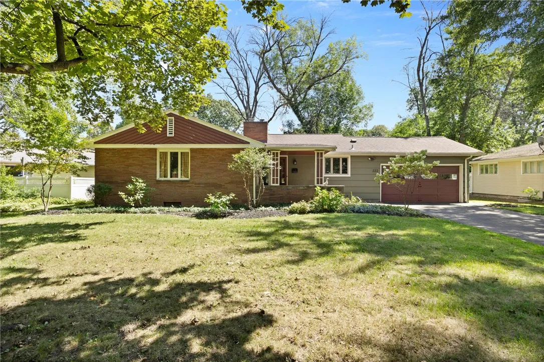 222 Shaftsbury Road, Brighton, New York 14610, Brighton, New York 14610, 3 Bedrooms Bedrooms, 5 Rooms Rooms,2 BathroomsBathrooms,Residential,Closed,222 Shaftsbury Road, Brighton, New York 14610,0,R1635076
