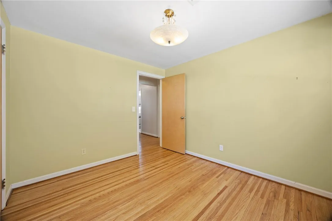 222 Shaftsbury Road, Brighton, New York 14610, Brighton, New York 14610, 3 Bedrooms Bedrooms, 5 Rooms Rooms,2 BathroomsBathrooms,Residential,Closed,222 Shaftsbury Road, Brighton, New York 14610,0,R1635076