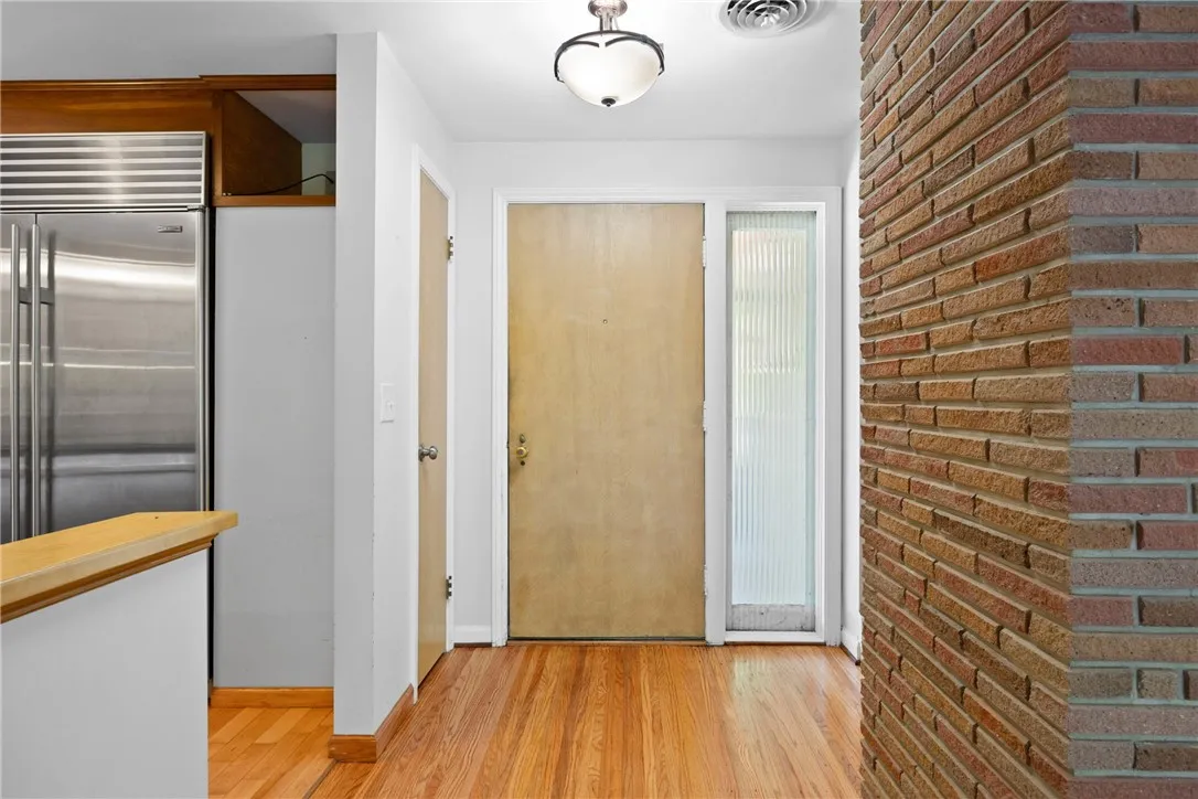 222 Shaftsbury Road, Brighton, New York 14610, Brighton, New York 14610, 3 Bedrooms Bedrooms, 5 Rooms Rooms,2 BathroomsBathrooms,Residential,Closed,222 Shaftsbury Road, Brighton, New York 14610,0,R1635076