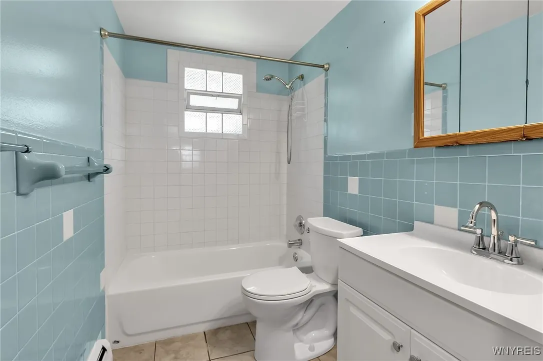 5 Sibley Street, Buffalo, New York 14220, Buffalo, New York 14220, 8 Bedrooms Bedrooms, ,4 BathroomsBathrooms,Residential,Closed,5 Sibley Street, Buffalo, New York 14220,0,B1634055