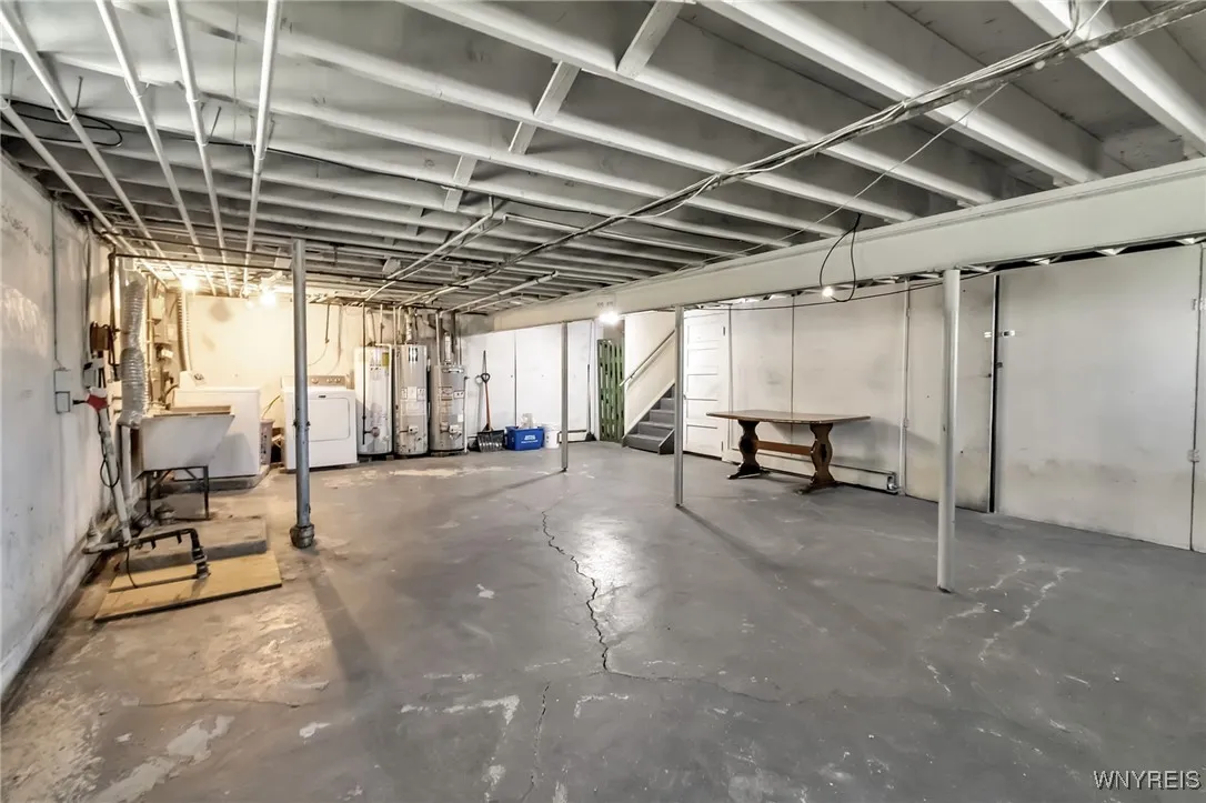 5 Sibley Street, Buffalo, New York 14220, Buffalo, New York 14220, 8 Bedrooms Bedrooms, ,4 BathroomsBathrooms,Residential,Closed,5 Sibley Street, Buffalo, New York 14220,0,B1634055