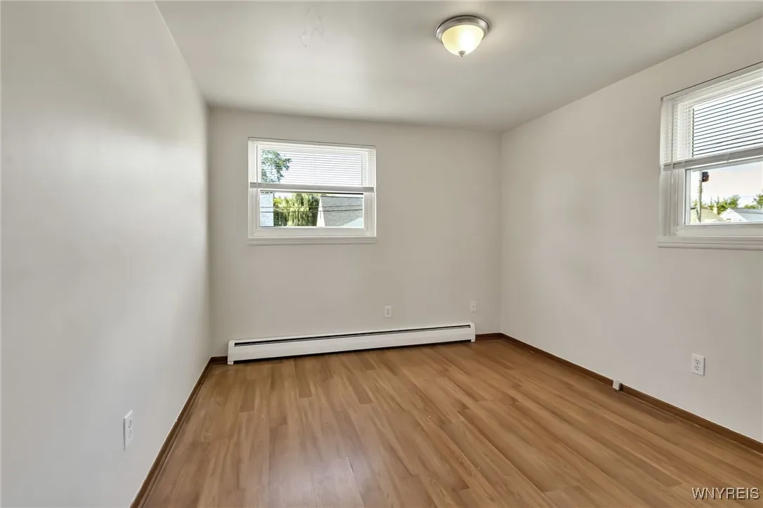 5 Sibley Street, Buffalo, New York 14220, Buffalo, New York 14220, 8 Bedrooms Bedrooms, ,4 BathroomsBathrooms,Residential,Closed,5 Sibley Street, Buffalo, New York 14220,0,B1634055