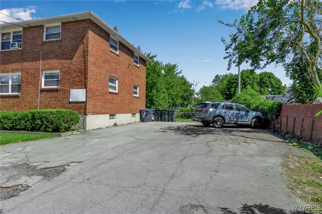 5 Sibley Street, Buffalo, New York 14220, Buffalo, New York 14220, 8 Bedrooms Bedrooms, ,4 BathroomsBathrooms,Residential,For Sale,5 Sibley Street, Buffalo, New York 14220,0,B1634055