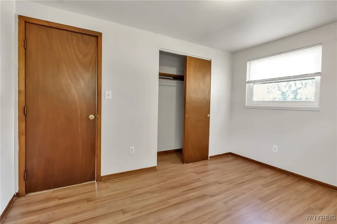 5 Sibley Street, Buffalo, New York 14220, Buffalo, New York 14220, 8 Bedrooms Bedrooms, ,4 BathroomsBathrooms,Residential,Closed,5 Sibley Street, Buffalo, New York 14220,0,B1634055