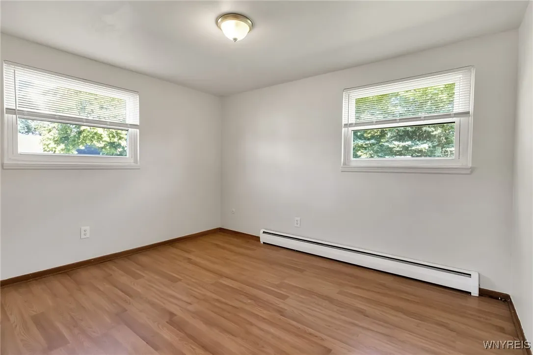 5 Sibley Street, Buffalo, New York 14220, Buffalo, New York 14220, 8 Bedrooms Bedrooms, ,4 BathroomsBathrooms,Residential,Closed,5 Sibley Street, Buffalo, New York 14220,0,B1634055