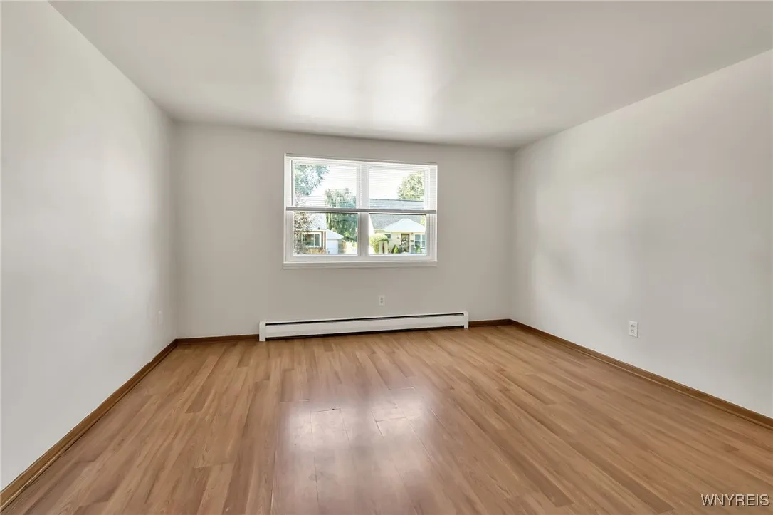 5 Sibley Street, Buffalo, New York 14220, Buffalo, New York 14220, 8 Bedrooms Bedrooms, ,4 BathroomsBathrooms,Residential,Closed,5 Sibley Street, Buffalo, New York 14220,0,B1634055