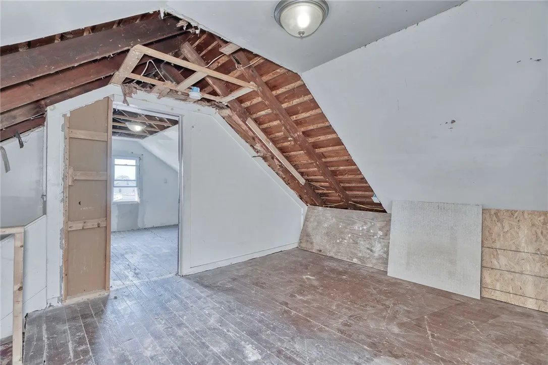 1396 Jay Street, Rochester, New York 14611, Rochester, New York 14611, 3 Bedrooms Bedrooms, 6 Rooms Rooms,1 BathroomBathrooms,Residential,For Sale,1396 Jay Street, Rochester, New York 14611,0,R1635191