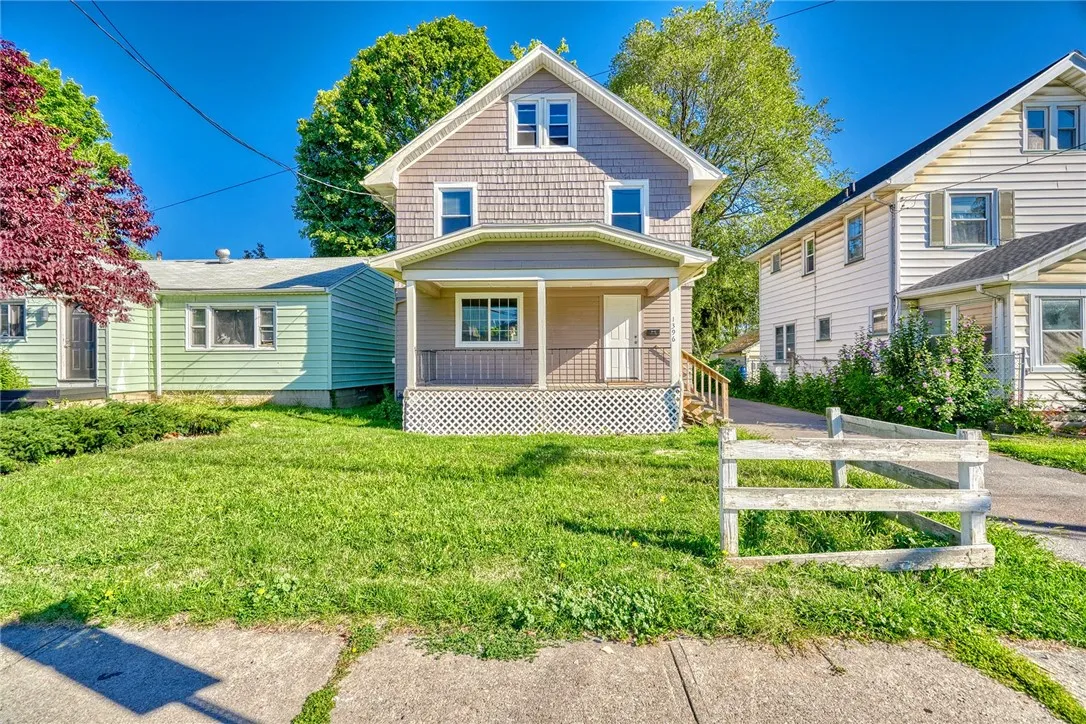 1396 Jay Street, Rochester, New York 14611, Rochester, New York 14611, 3 Bedrooms Bedrooms, 6 Rooms Rooms,1 BathroomBathrooms,Residential,For Sale,1396 Jay Street, Rochester, New York 14611,0,R1635191