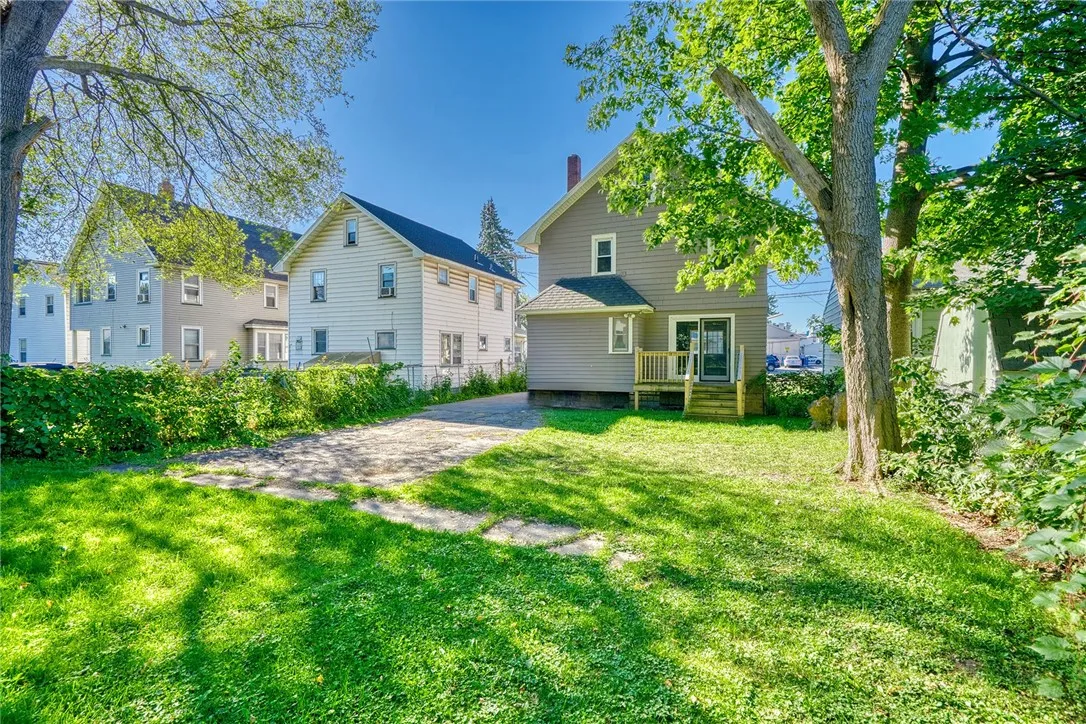 1396 Jay Street, Rochester, New York 14611, Rochester, New York 14611, 3 Bedrooms Bedrooms, 6 Rooms Rooms,1 BathroomBathrooms,Residential,For Sale,1396 Jay Street, Rochester, New York 14611,0,R1635191