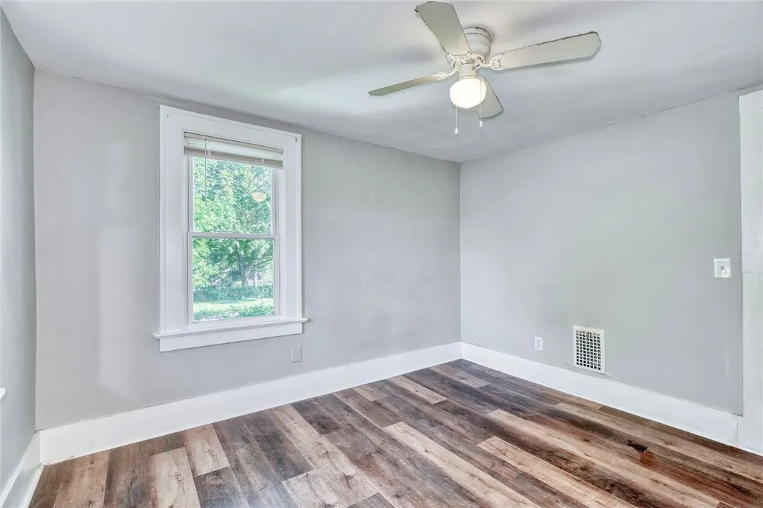 1396 Jay Street, Rochester, New York 14611, Rochester, New York 14611, 3 Bedrooms Bedrooms, 6 Rooms Rooms,1 BathroomBathrooms,Residential,For Sale,1396 Jay Street, Rochester, New York 14611,0,R1635191