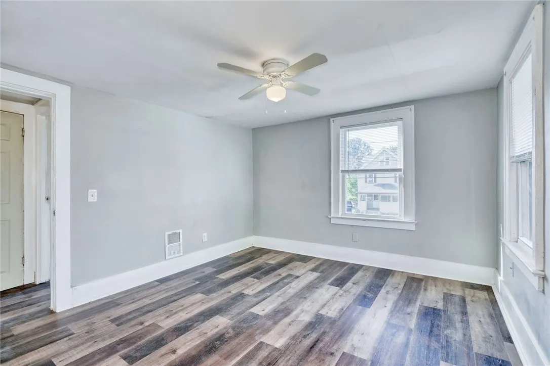 1396 Jay Street, Rochester, New York 14611, Rochester, New York 14611, 3 Bedrooms Bedrooms, 6 Rooms Rooms,1 BathroomBathrooms,Residential,For Sale,1396 Jay Street, Rochester, New York 14611,0,R1635191