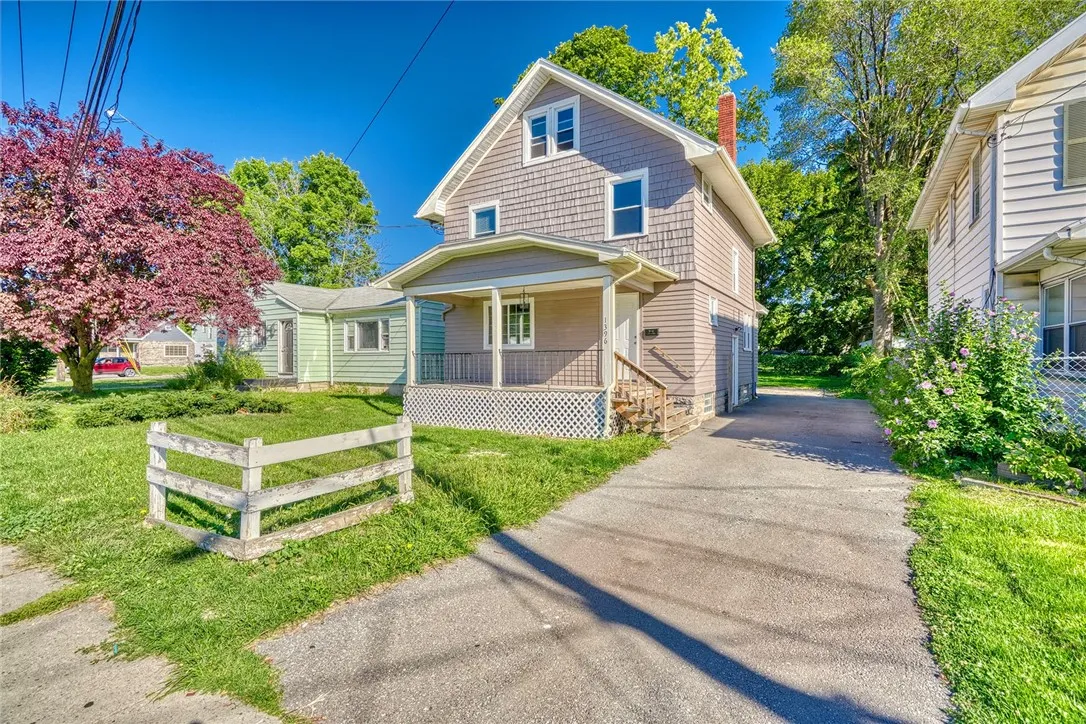 1396 Jay Street, Rochester, New York 14611, Rochester, New York 14611, 3 Bedrooms Bedrooms, 6 Rooms Rooms,1 BathroomBathrooms,Residential,For Sale,1396 Jay Street, Rochester, New York 14611,0,R1635191
