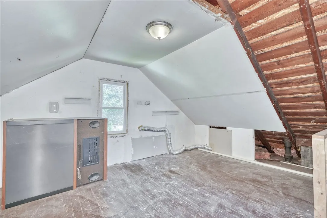1396 Jay Street, Rochester, New York 14611, Rochester, New York 14611, 3 Bedrooms Bedrooms, 6 Rooms Rooms,1 BathroomBathrooms,Residential,For Sale,1396 Jay Street, Rochester, New York 14611,0,R1635191