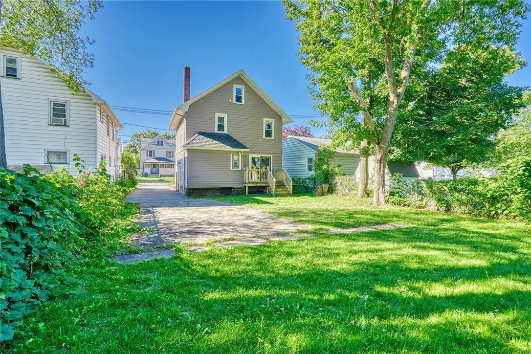 1396 Jay Street, Rochester, New York 14611, Rochester, New York 14611, 3 Bedrooms Bedrooms, 6 Rooms Rooms,1 BathroomBathrooms,Residential,For Sale,1396 Jay Street, Rochester, New York 14611,0,R1635191