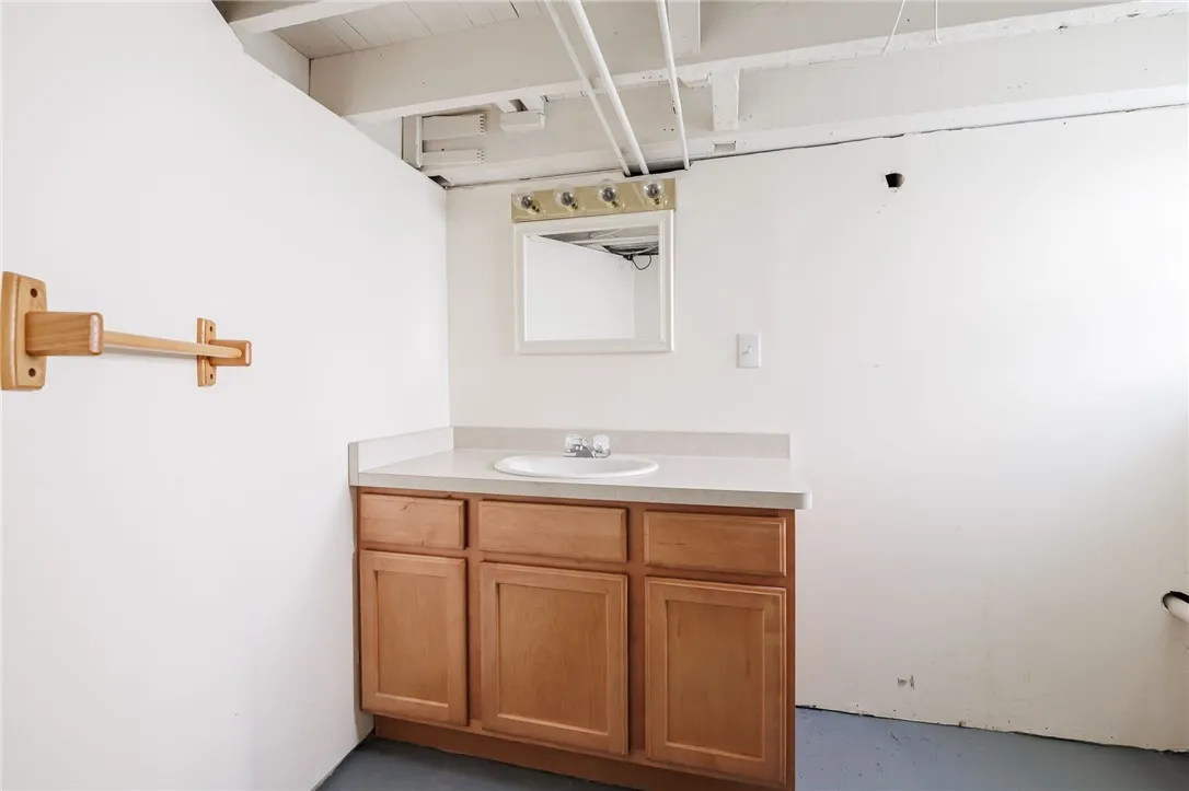 25 Arbordale Avenue, Rochester, New York 14610, Rochester, New York 14610, 3 Bedrooms Bedrooms, 7 Rooms Rooms,1 BathroomBathrooms,Residential,For Sale,25 Arbordale Avenue, Rochester, New York 14610,0,R1635357