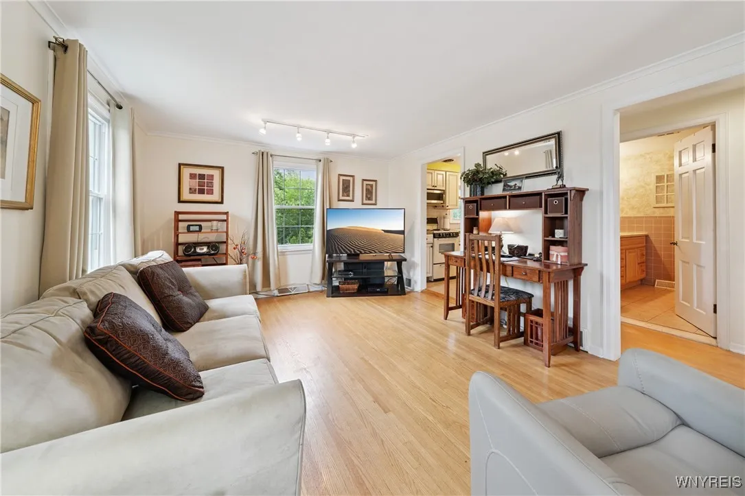 500 Burroughs Drive A, Amherst, New York 14226, Amherst, New York 14226, 1 Bedroom Bedrooms, 3 Rooms Rooms,1 BathroomBathrooms,Residential,For Sale,500 Burroughs Drive A, Amherst, New York 14226,0,B1635383