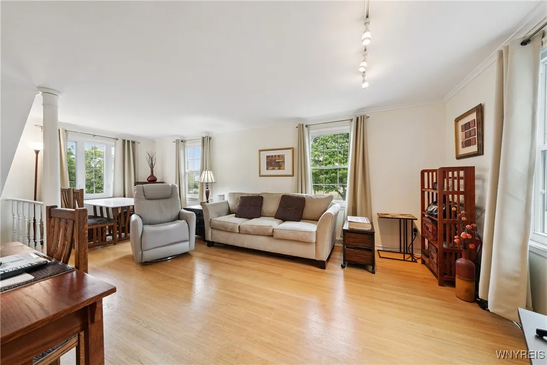 500 Burroughs Drive A, Amherst, New York 14226, Amherst, New York 14226, 1 Bedroom Bedrooms, 3 Rooms Rooms,1 BathroomBathrooms,Residential,For Sale,500 Burroughs Drive A, Amherst, New York 14226,0,B1635383