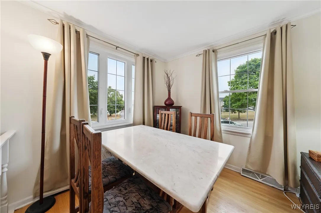 500 Burroughs Drive A, Amherst, New York 14226, Amherst, New York 14226, 1 Bedroom Bedrooms, 3 Rooms Rooms,1 BathroomBathrooms,Residential,For Sale,500 Burroughs Drive A, Amherst, New York 14226,0,B1635383