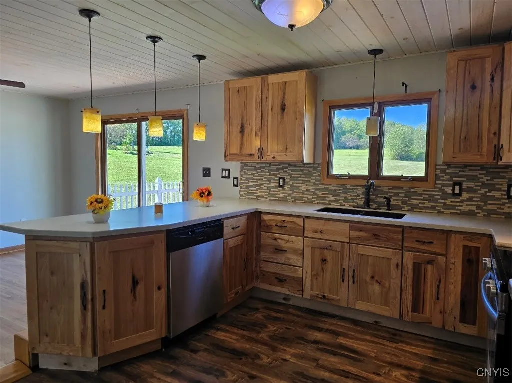 9429 Preston Hill Road, Camden, New York 13316, Camden, New York 13316, 3 Bedrooms Bedrooms, 8 Rooms Rooms,2 BathroomsBathrooms,Residential,For Sale,9429 Preston Hill Road, Camden, New York 13316,0,S1634992