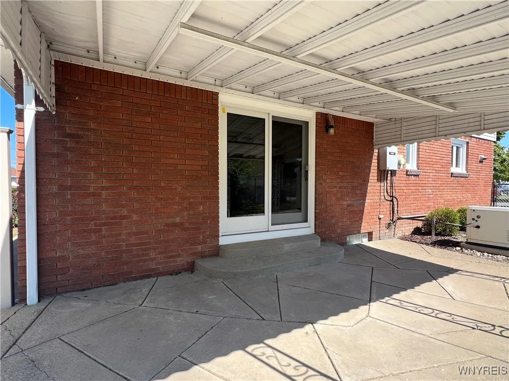 57 Lynn Lea Street, Amherst, New York 14221, Amherst, New York 14221, 3 Bedrooms Bedrooms, 7 Rooms Rooms,1 BathroomBathrooms,Residential,For Sale,57 Lynn Lea Street, Amherst, New York 14221,0,B1635319