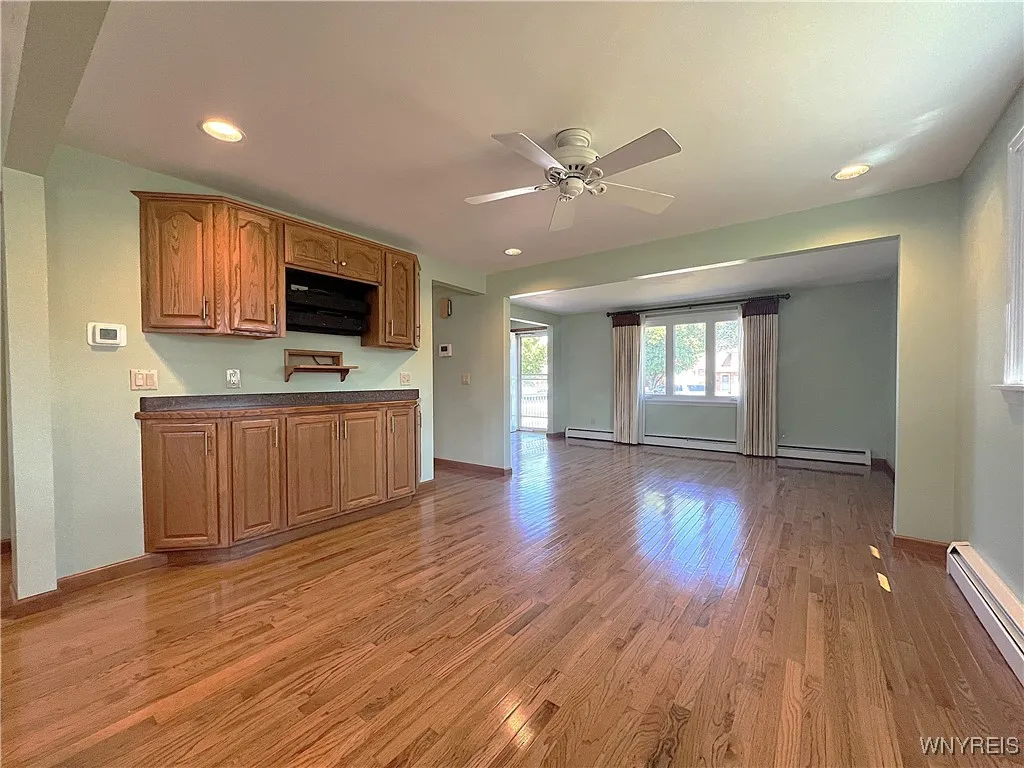 57 Lynn Lea Street, Amherst, New York 14221, Amherst, New York 14221, 3 Bedrooms Bedrooms, 7 Rooms Rooms,1 BathroomBathrooms,Residential,For Sale,57 Lynn Lea Street, Amherst, New York 14221,0,B1635319