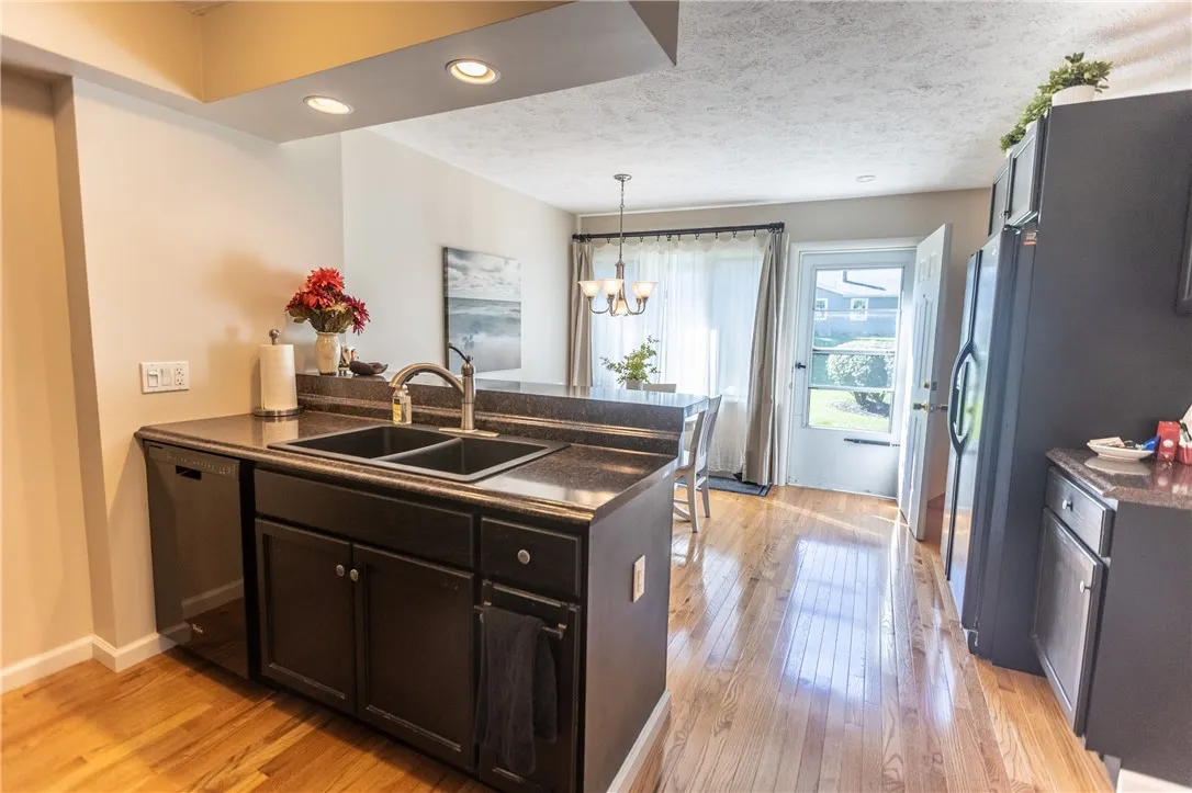 3 Blue Ridge Road, Penfield, New York 14526, Penfield, New York 14526, 2 Bedrooms Bedrooms, 4 Rooms Rooms,1 BathroomBathrooms,Residential,For Sale,3 Blue Ridge Road, Penfield, New York 14526,0,R1634493