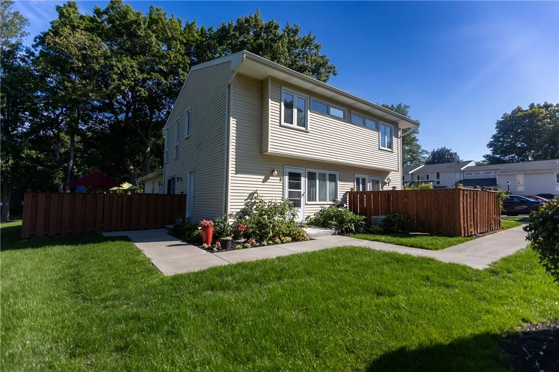 3 Blue Ridge Road, Penfield, New York 14526, Penfield, New York 14526, 2 Bedrooms Bedrooms, 4 Rooms Rooms,1 BathroomBathrooms,Residential,For Sale,3 Blue Ridge Road, Penfield, New York 14526,0,R1634493