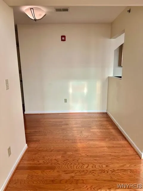 700 Parkside Avenue 12, Buffalo, New York 14216, Buffalo, New York 14216, 1 Bedroom Bedrooms, 4 Rooms Rooms,1 BathroomBathrooms,Residential Lease,For Rent,700 Parkside Avenue 12, Buffalo, New York 14216,0,B1631742