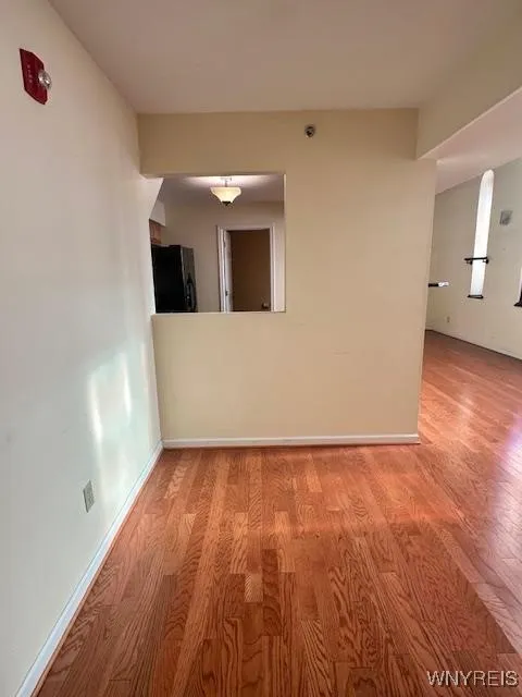 Entry/ foyer of unit.